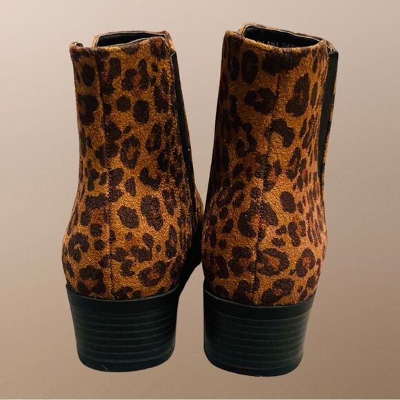 A.N.A a new approach. Block heel bootie cheetah/leopard print. Size: 6 - Picture 7 of 7